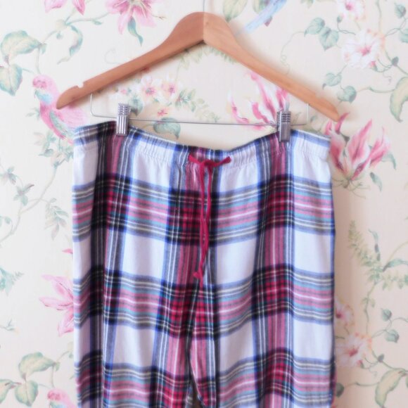 🦔🐾 Varsity Plaid Drawstring Lounge Pants🦔🐾 - Picture 4 of 11